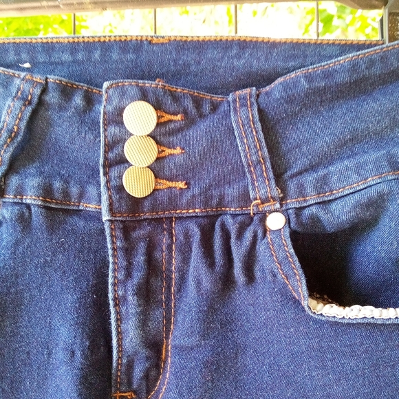 H&Y Jeans - Picture 2 of 7